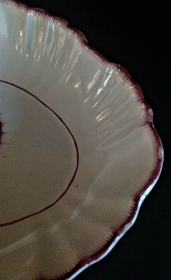 Plat en faïence de l'est fin XVIIIème