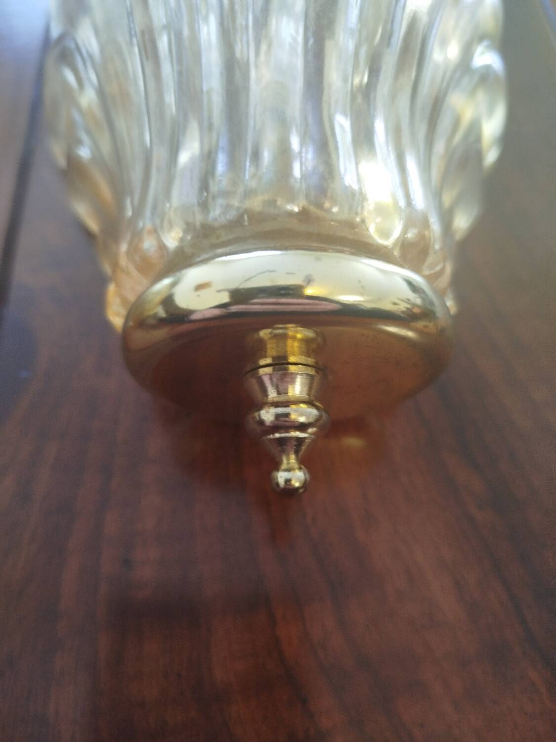 Pair of shell wall sconces – striped Italian glass – 1970