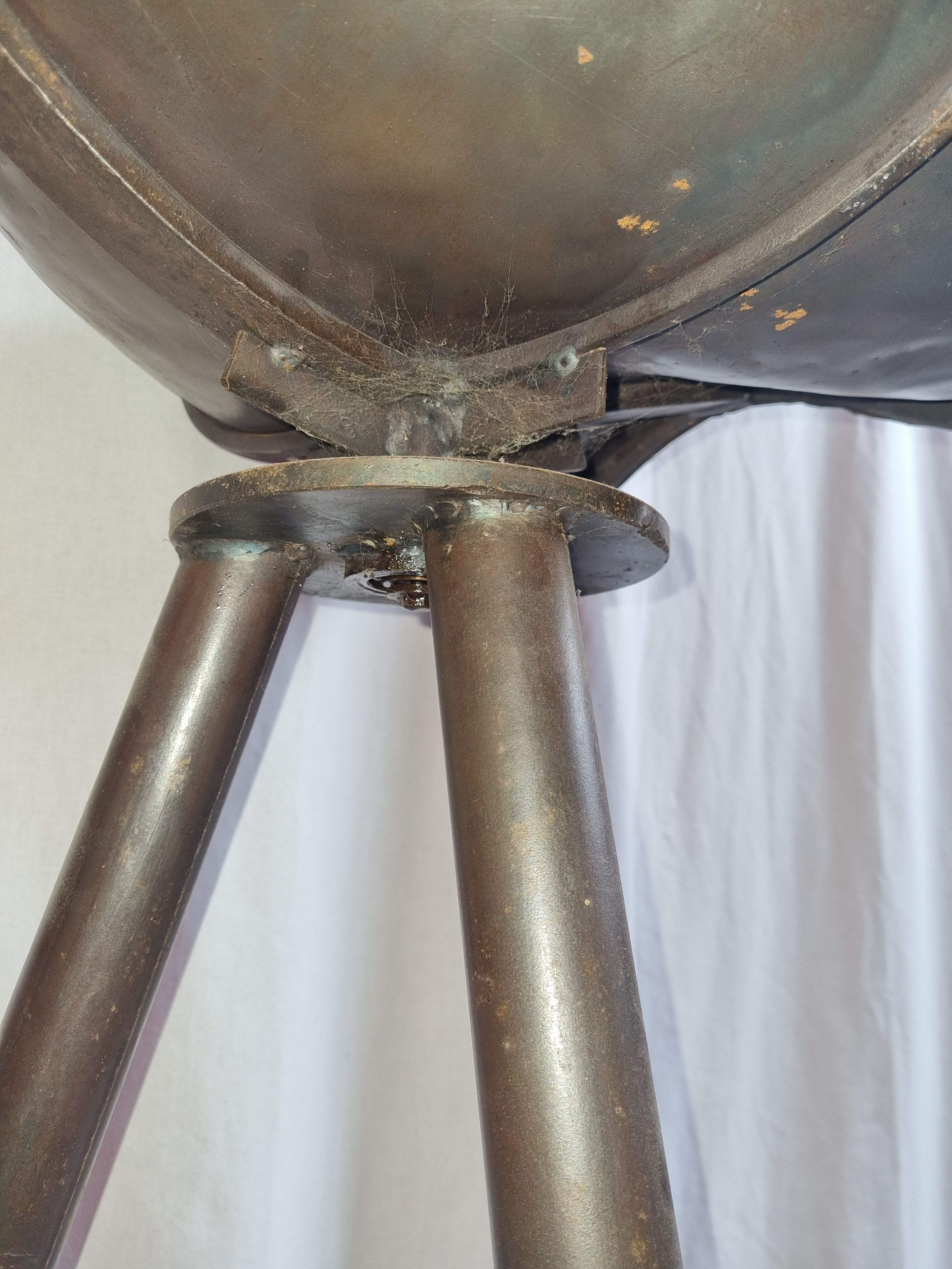 Dong high rotating stool, tractor seat