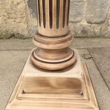 Wooden pedestal column
