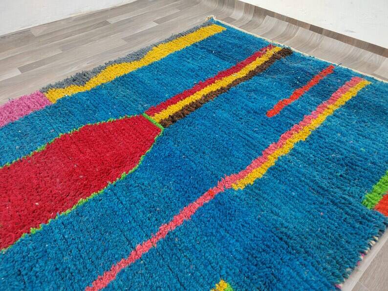 Traditional handmade Berber rug 250cm x 150cm