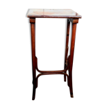 Gueridon en bois rouge