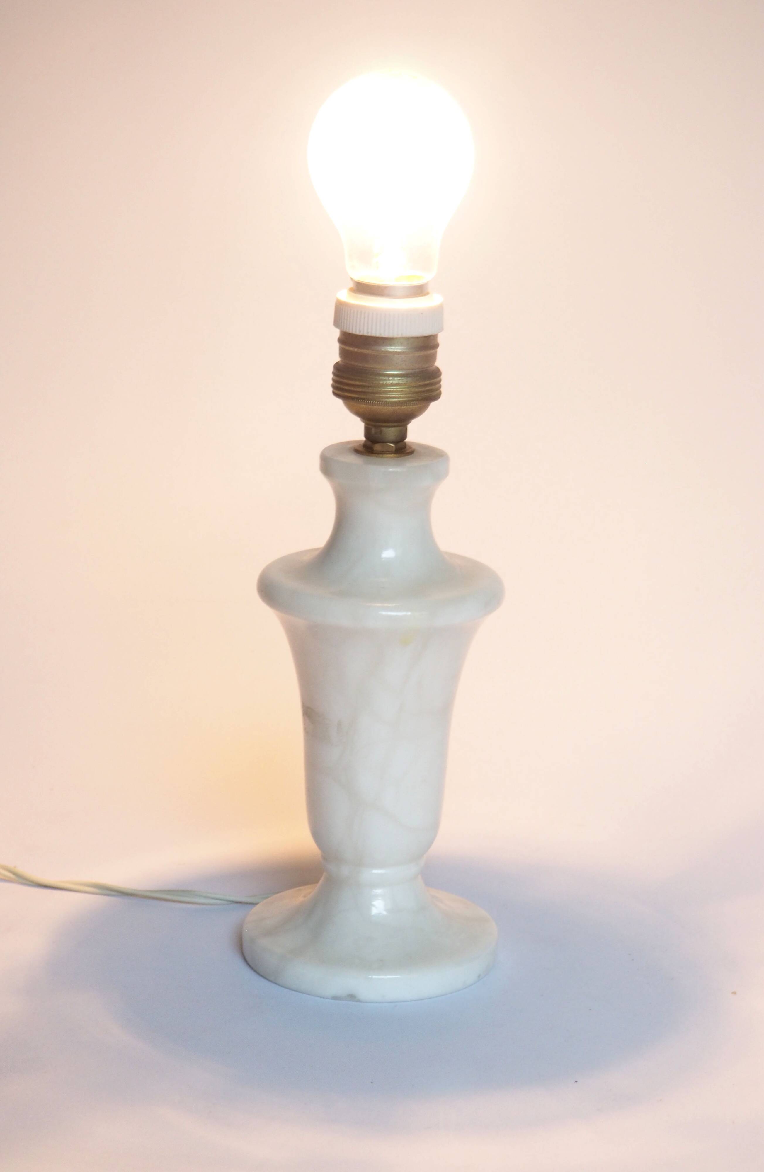 White alabaster lamp base