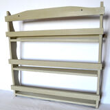 Spice shelf