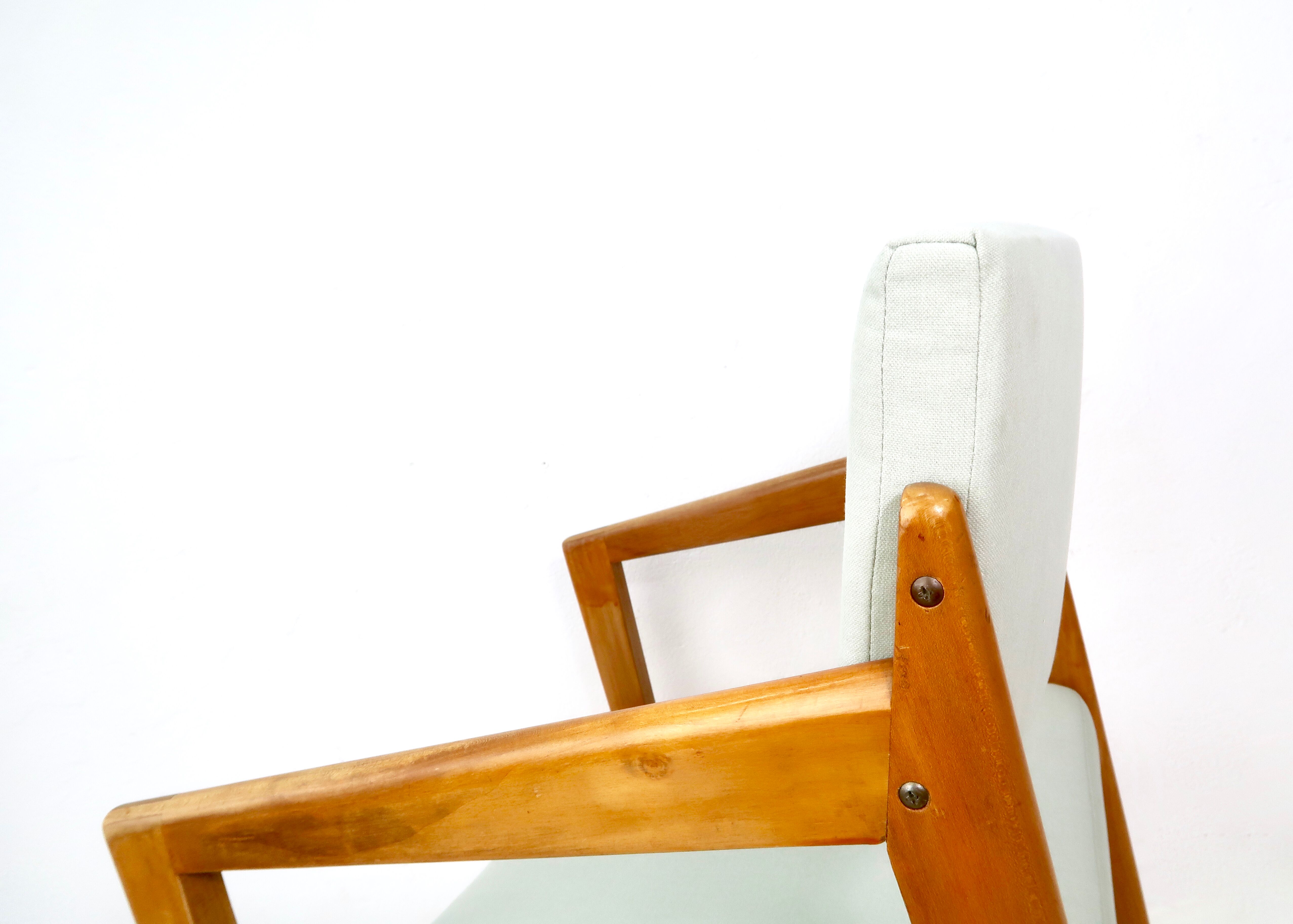 Set of five Dining Chairs by Thonet, 1960s