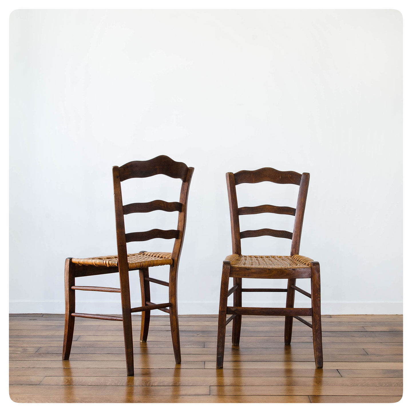 4 old flying chairs with natural canning seat