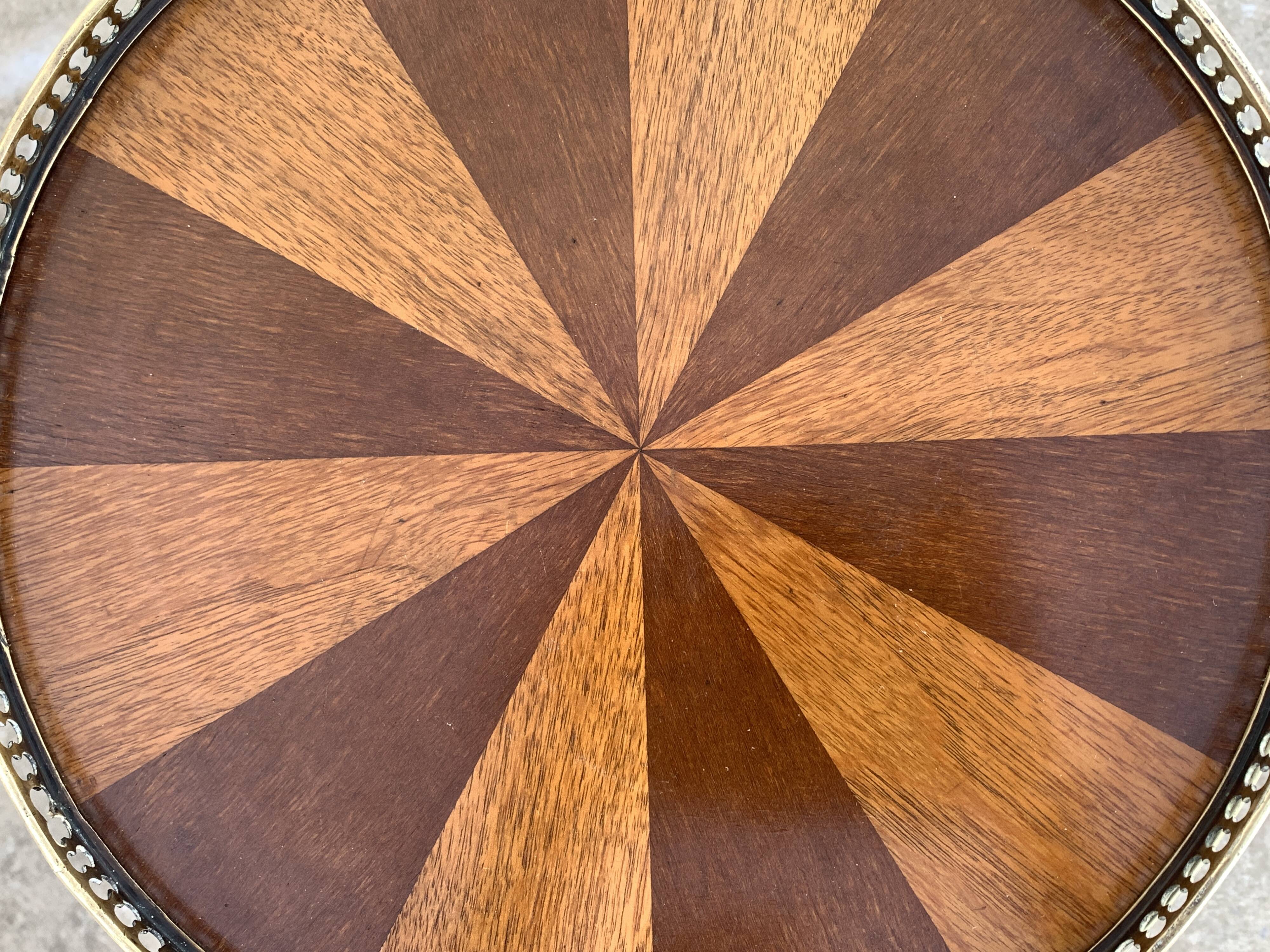 Late 19th century tripod pedestal table in wood marquetry