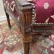 Banquette de style Louis XVI tissu bordeaux