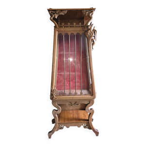 Vitrine Art Nouveau –