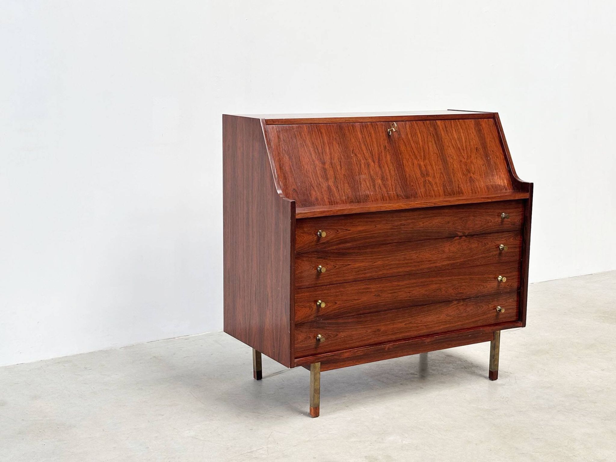 Secretaire or cabinet Gianfranco Frattini style
