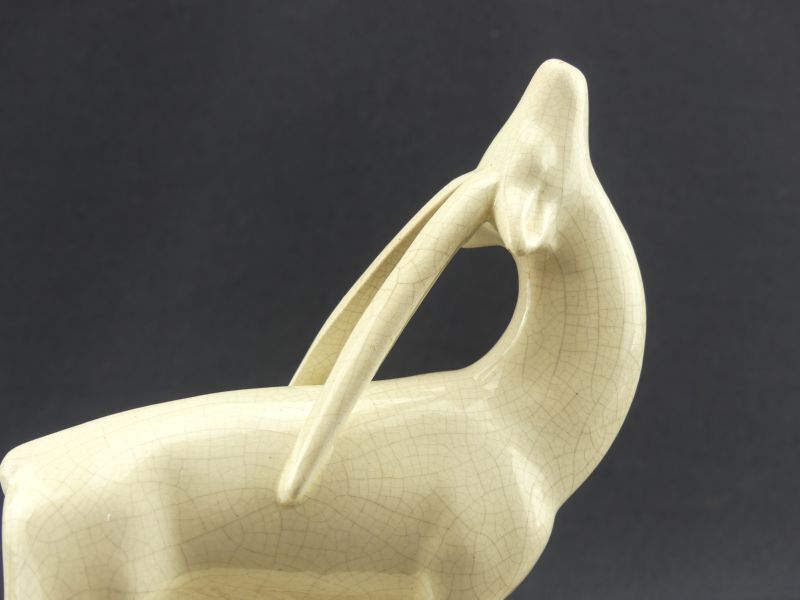Onnaing, paire de serre-livres antilopes en craquelé Art Déco