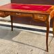 Bureau en marqueterie  bois de rose style Louis XV