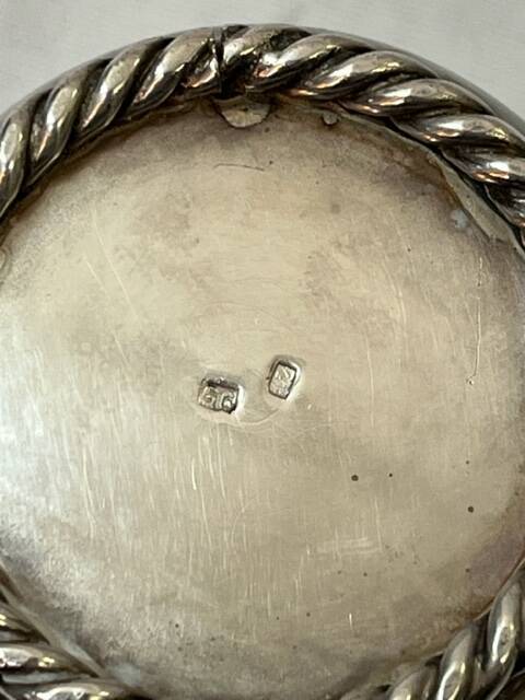 Timbale en metal argenté