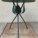Old tripode table