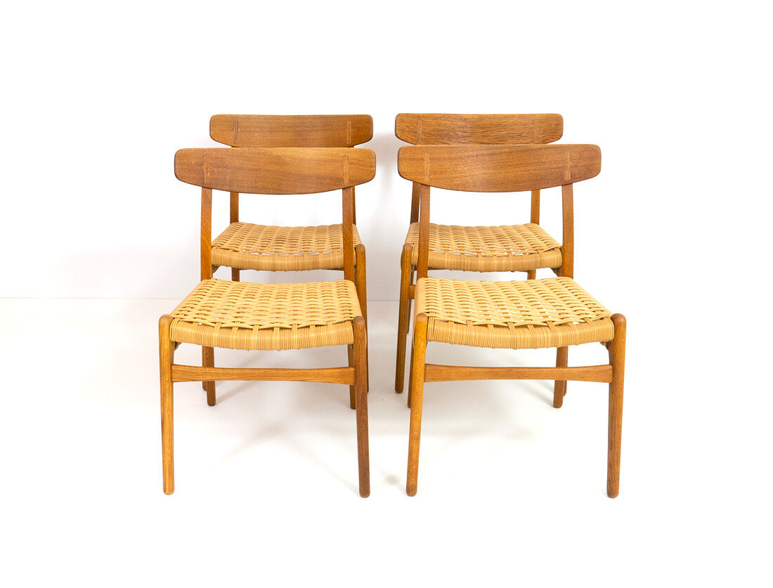 Chaises Ch23  par Hans J. Wegner pour Carl Hansen & Søn