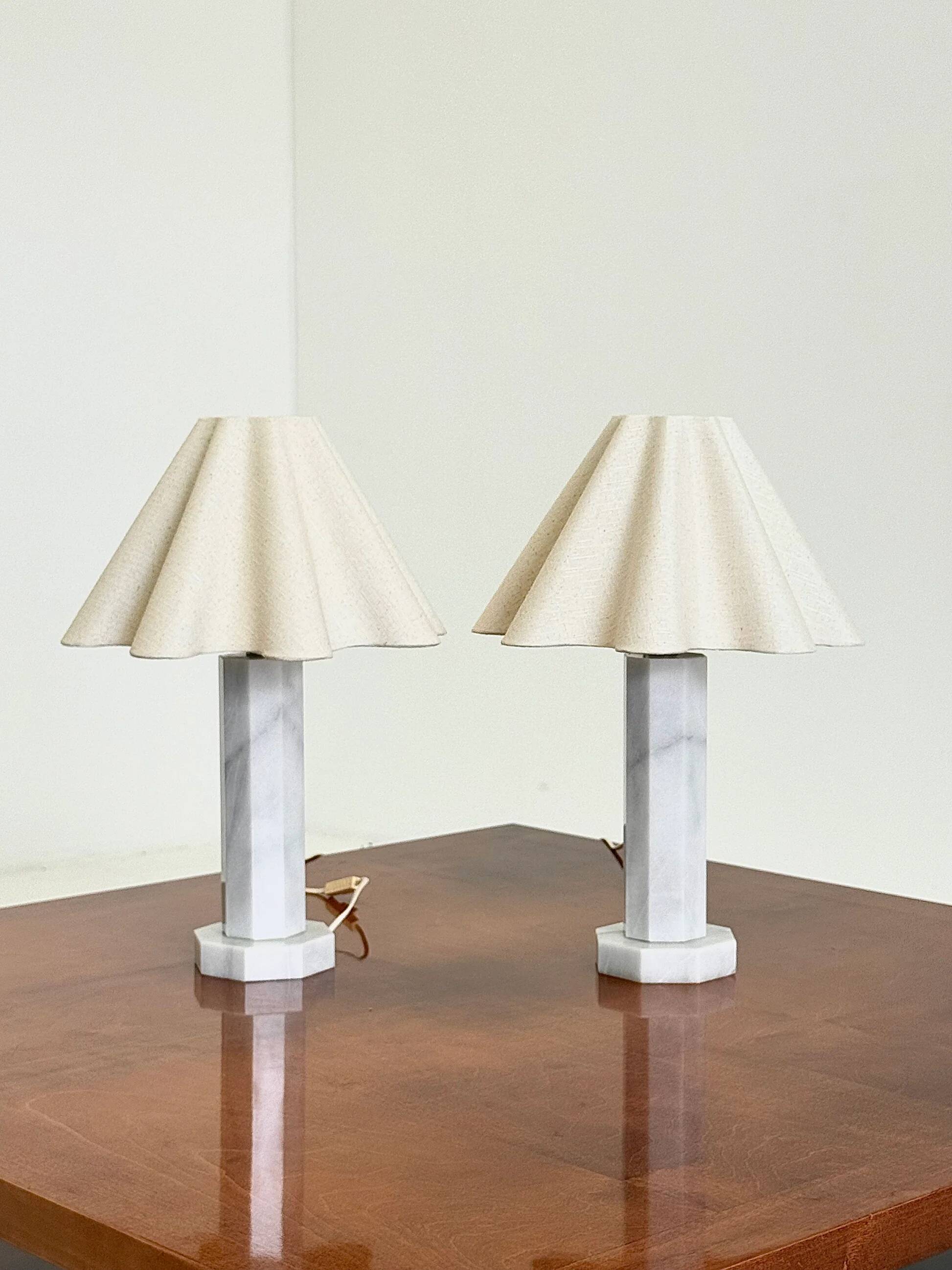 Vintage marble table lamp with linen shade