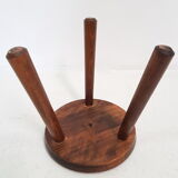 Tripod tab in solid oak