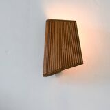Lampe murale sculpturale en rotin
