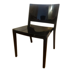 chaise Lizz noire kartell