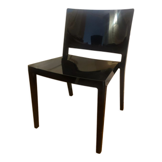 Black Lizz chair Kartell