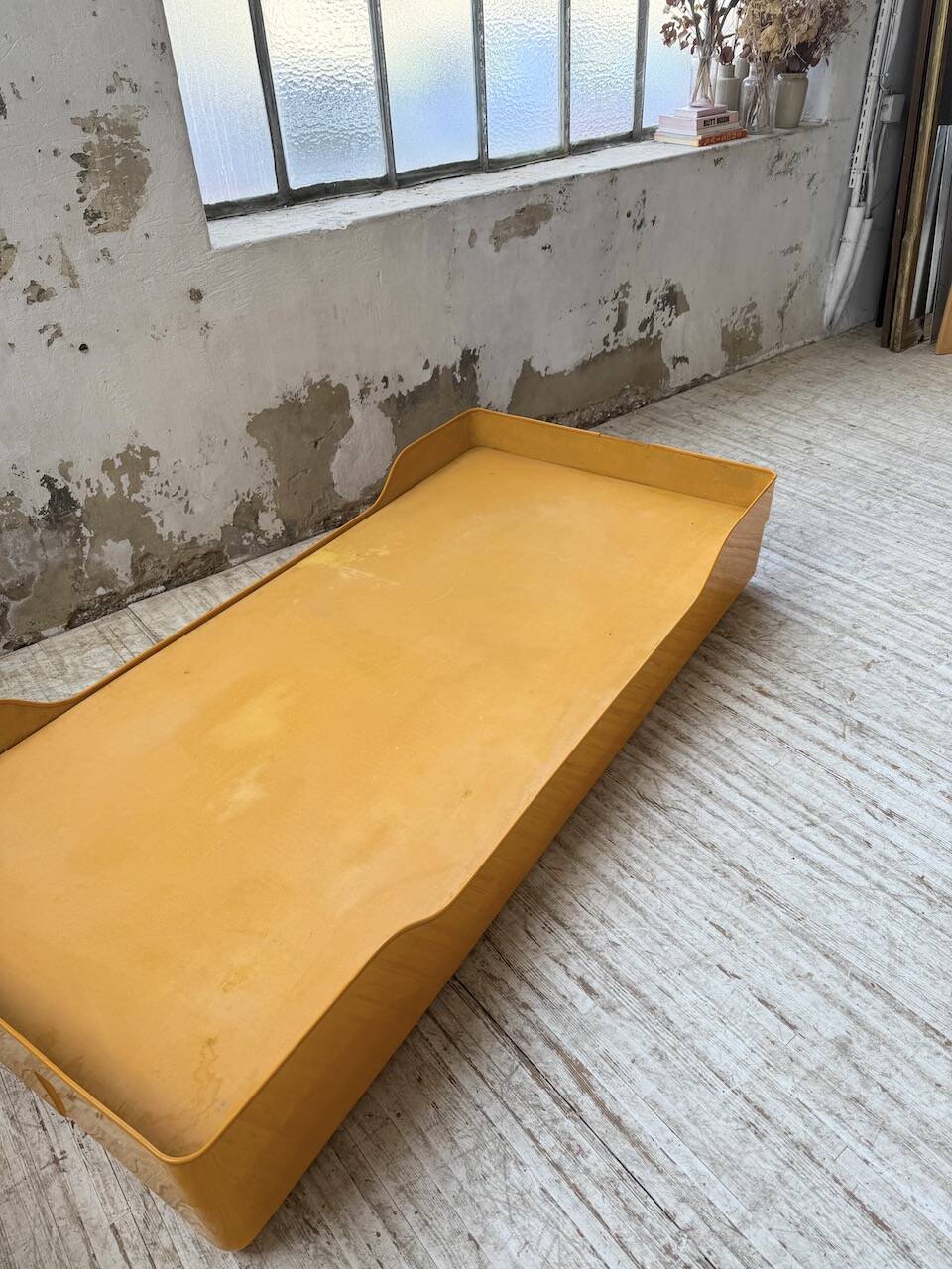 Ozoo single bed by Marc Berthier for Roche Bobois, 1967