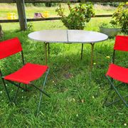 Ensemble table et duo chaises pliantes camping vintage 1970