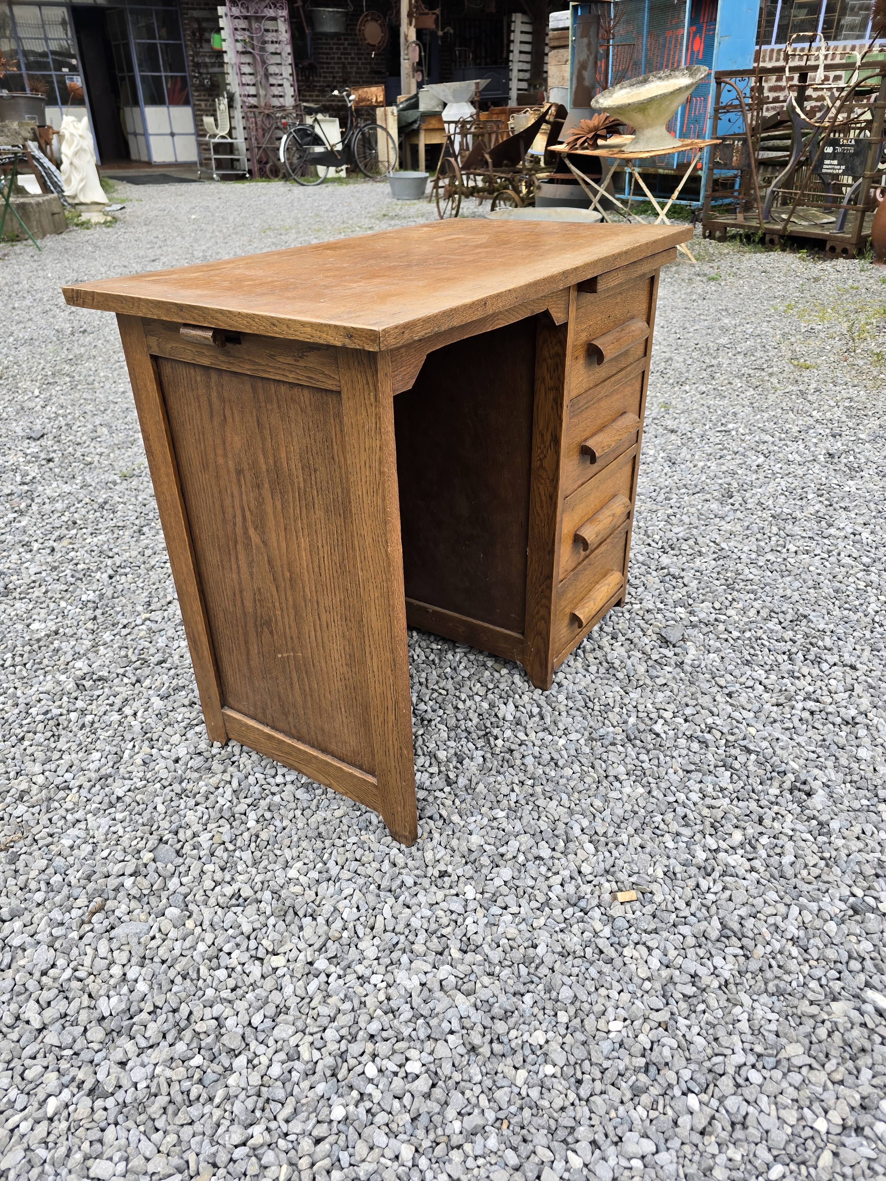Oak children's desk with drawers