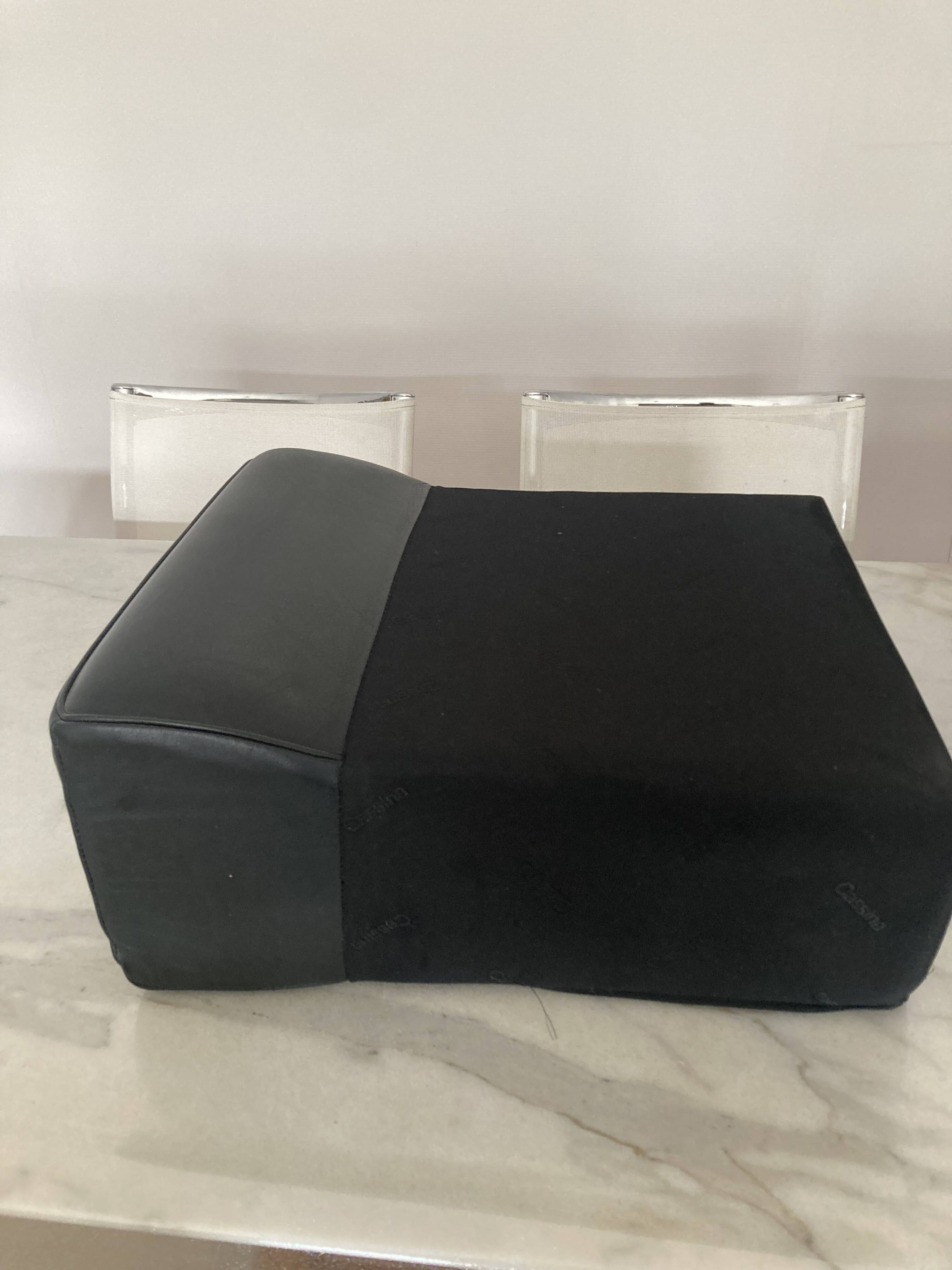 Le Corbusier LC2 armchair in black leather