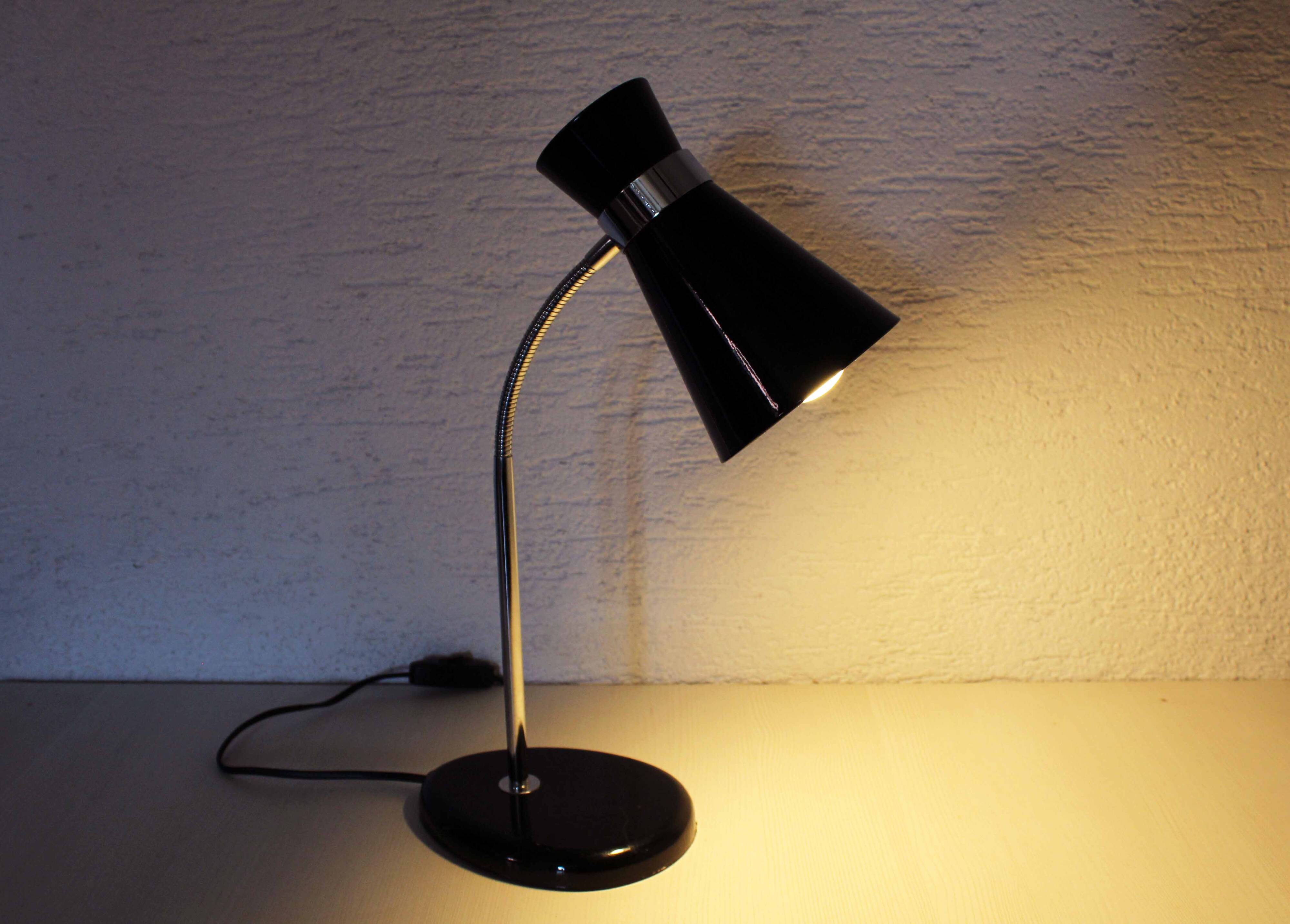 Diabolo desk lamp in black metal