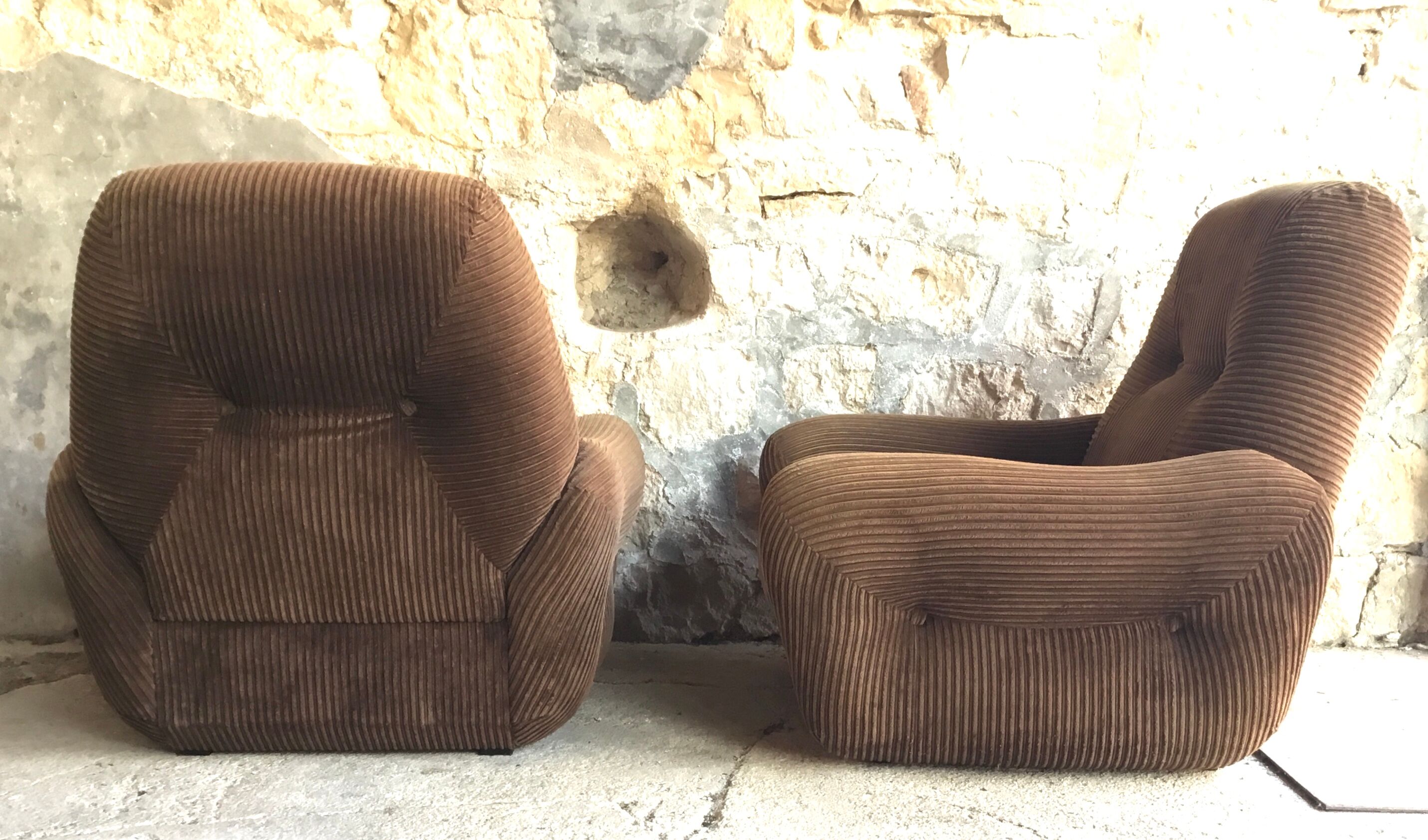 Space-age armchair