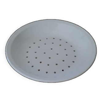 Egouttoir en porcelaine blanche