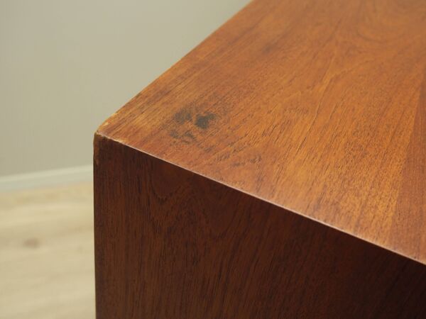 Buffet haut en teck, design danois, années 1970, fabricant : Omann Jun