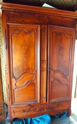 Provençal wardrobe Walnut 1850