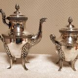 Elegant antique silver-plated service – Teapot and footed sugar bowl