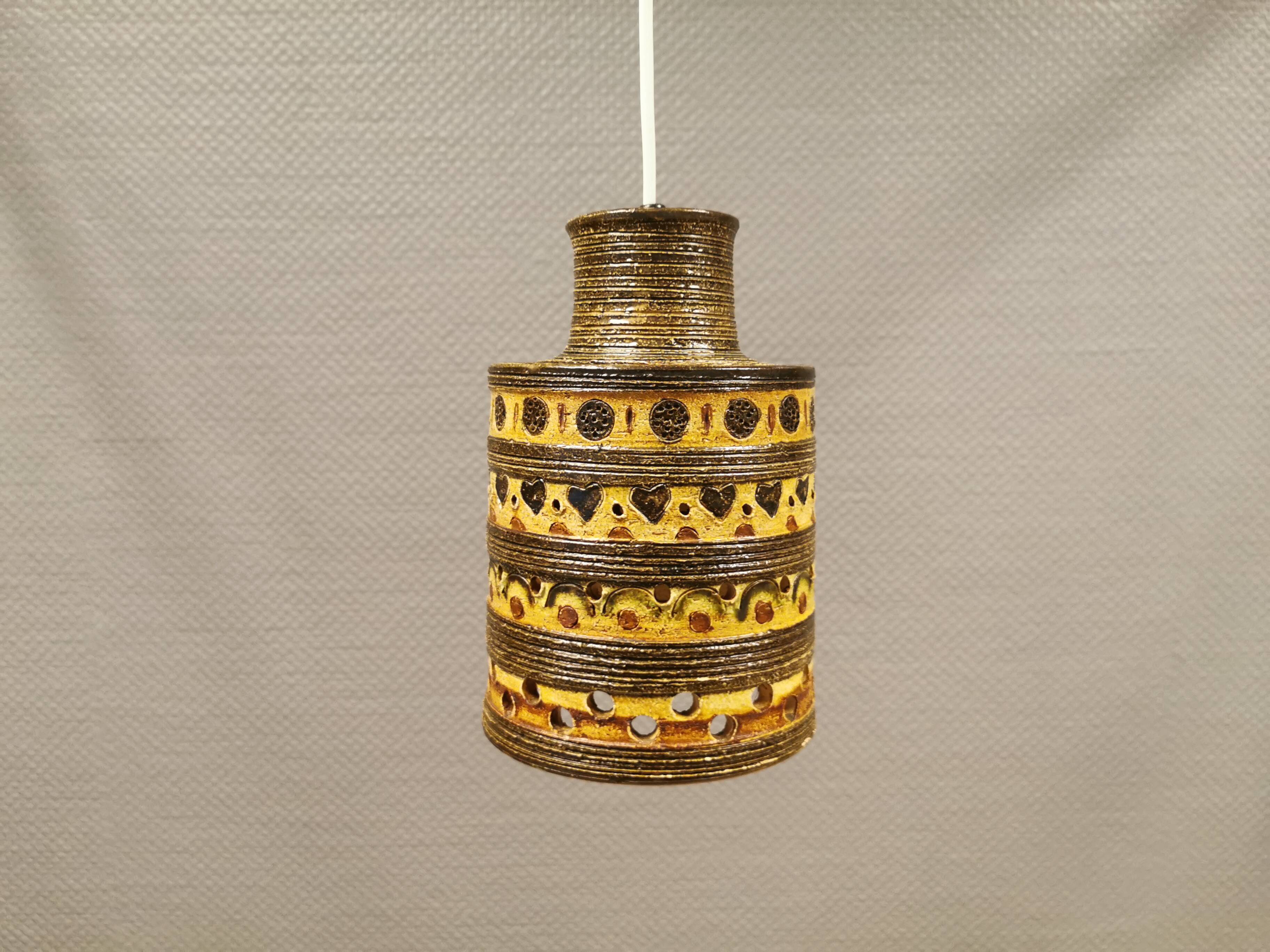 Danish ceramic hanging lamp designed by Jette Hellerøe in the 1970s.