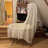 Cradle or bassinet