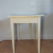 Bureau pieds fuseaux