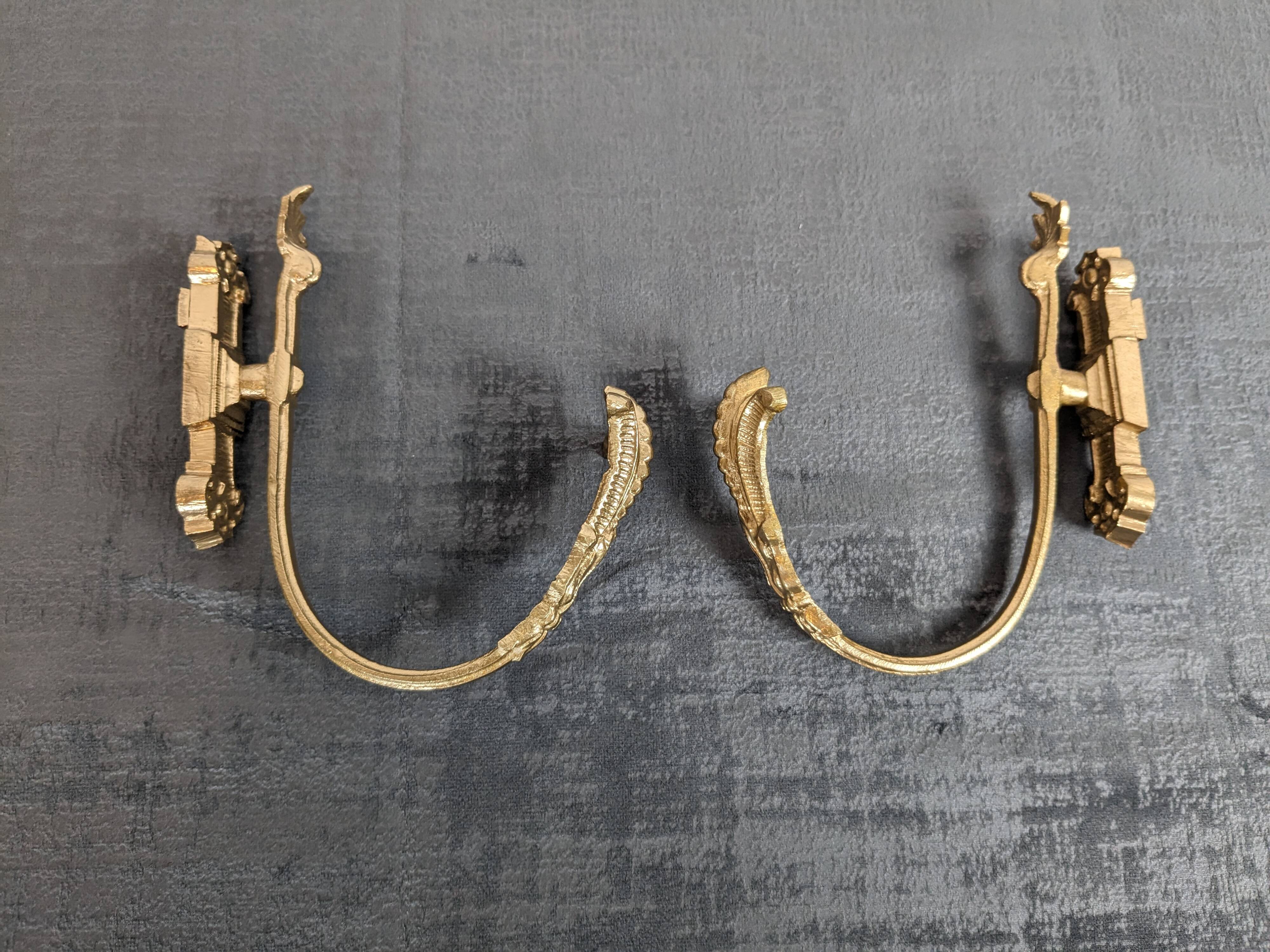 Paire d'embrasse en métal doré