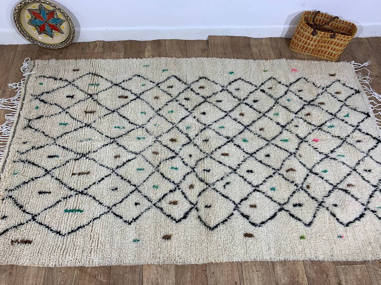 Tapis berbère marocain artisanal fait main 245 X 148 CM
