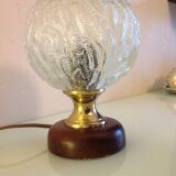 Structured glass bedside lamp and wooden foot / vintage 60s-70s