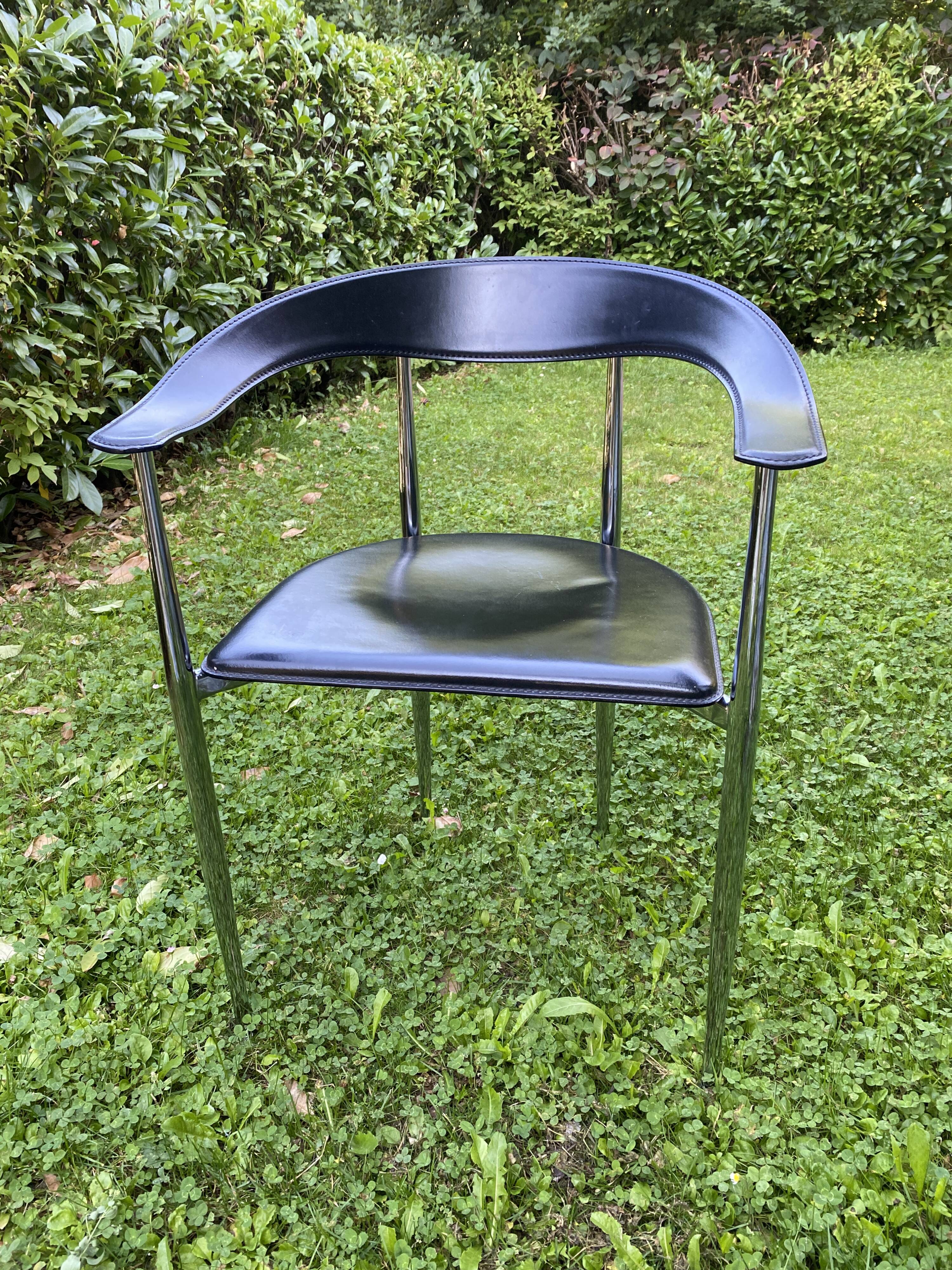Set of 6 vintage arper chrome leather chairs