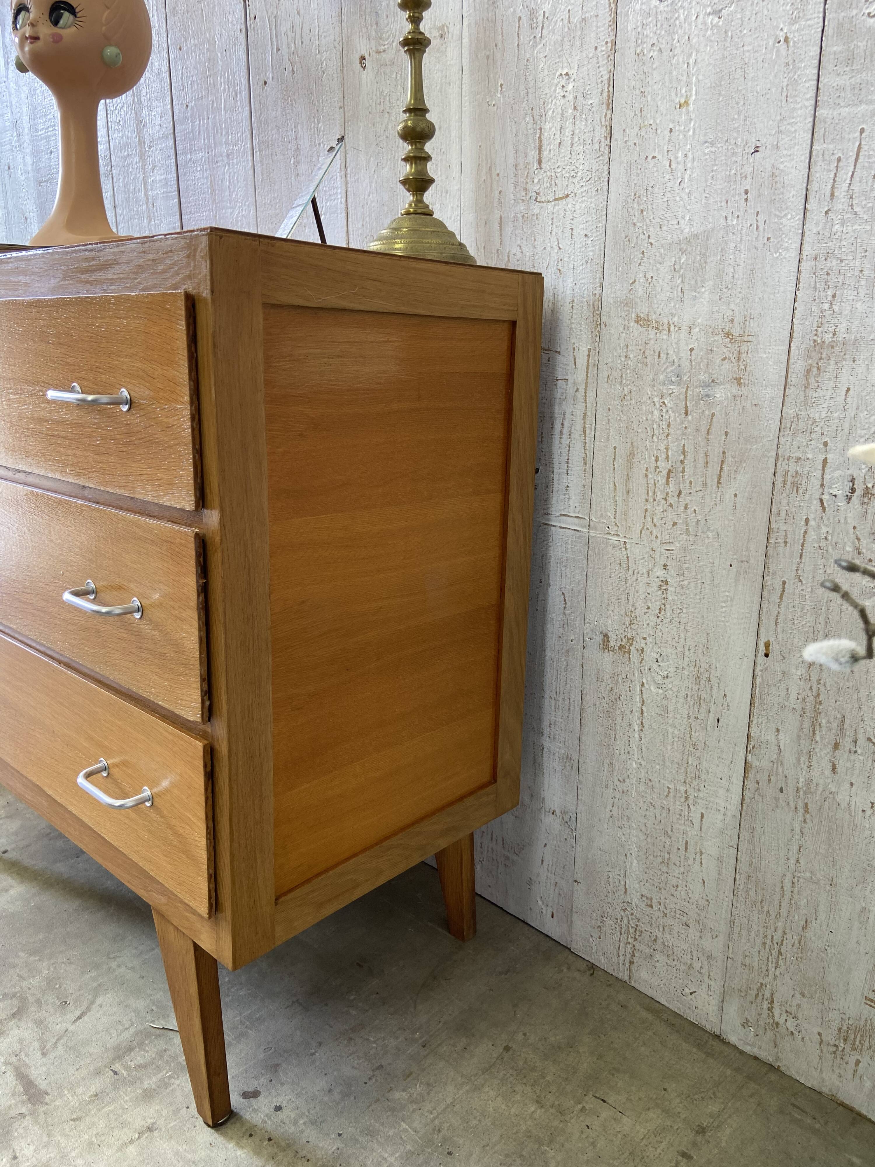 Vintage chest of drawers