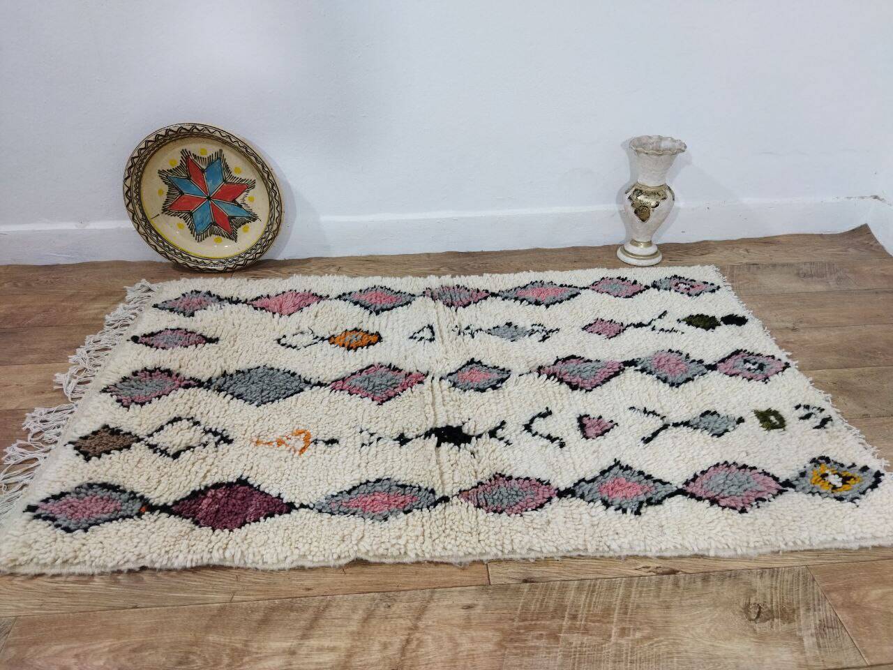 Handmade Moroccan Berber rug 152 X 93 CM
