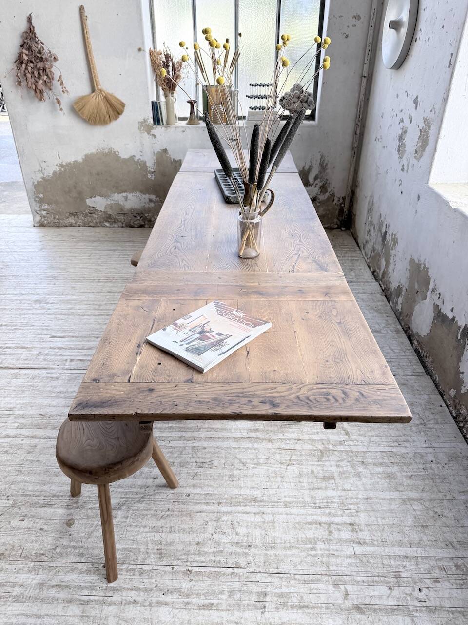 Solid oak farmhouse table with integrated extensions 1950