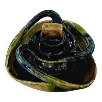 Ceramic pocket emptier