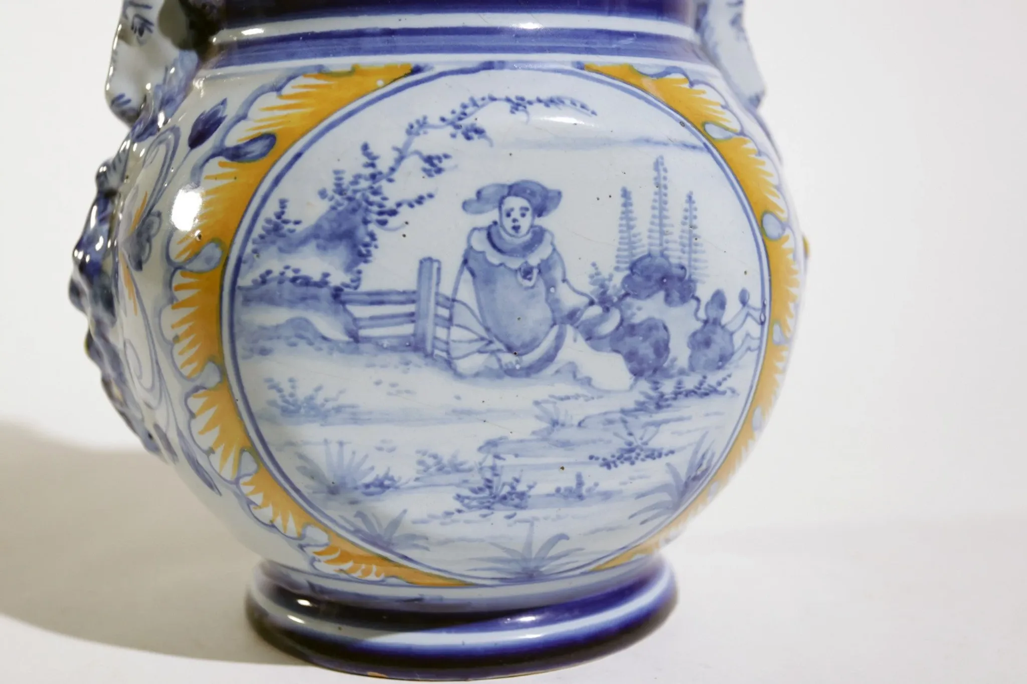 Faience vase from Nevers – Antoine ‘Gabriel’ Montagnon, circa 1915
