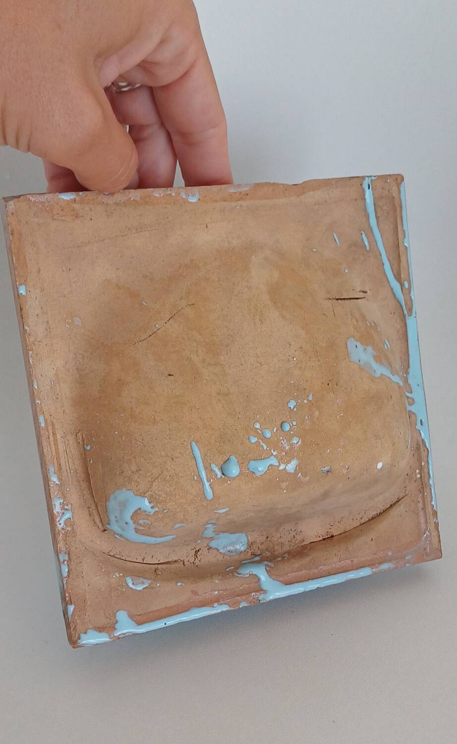 Ceramic soap dish