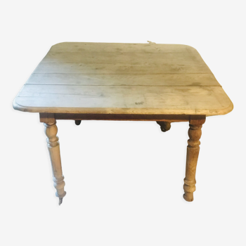 1900s country table/bistro table in its pattine