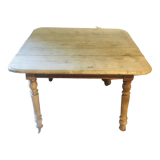 1900s country table/bistro table in its pattine