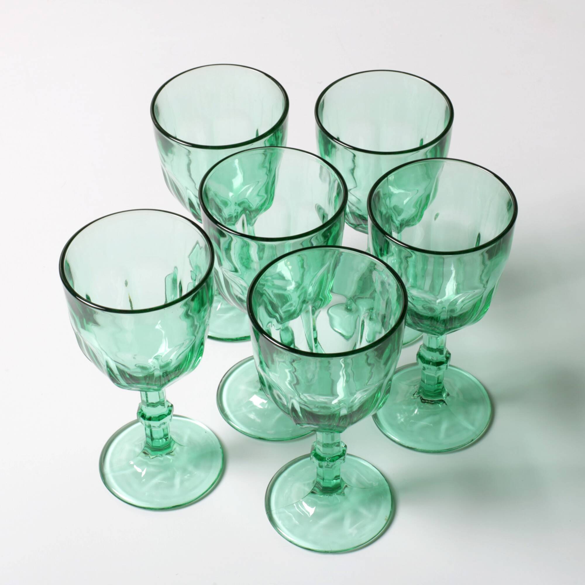 Set of 6 Vintage Green Wine Glasses / Stem Flutes / Crisal / Portugal 2000s